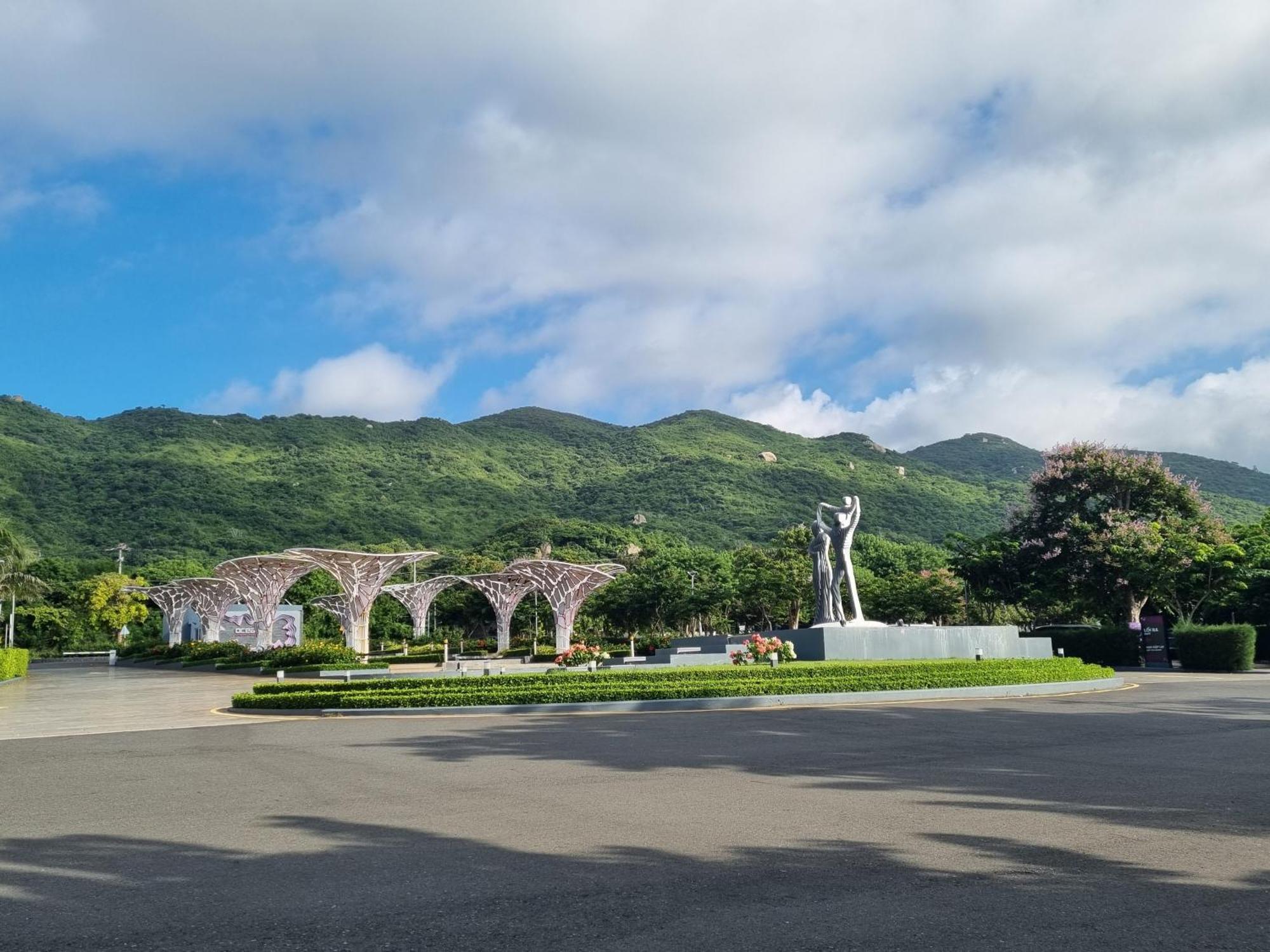 Oceanami Resort Sea View Long Hai Exterior photo